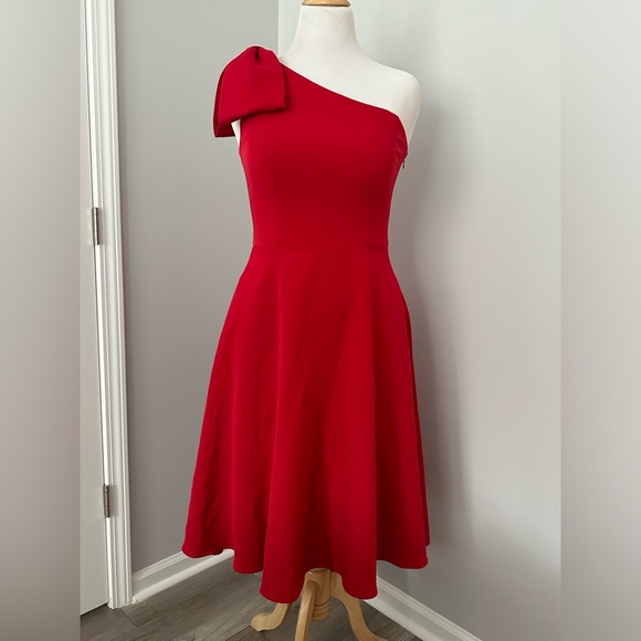 Girl Meets Glam Cocktail Dress - Picture 1 of 6